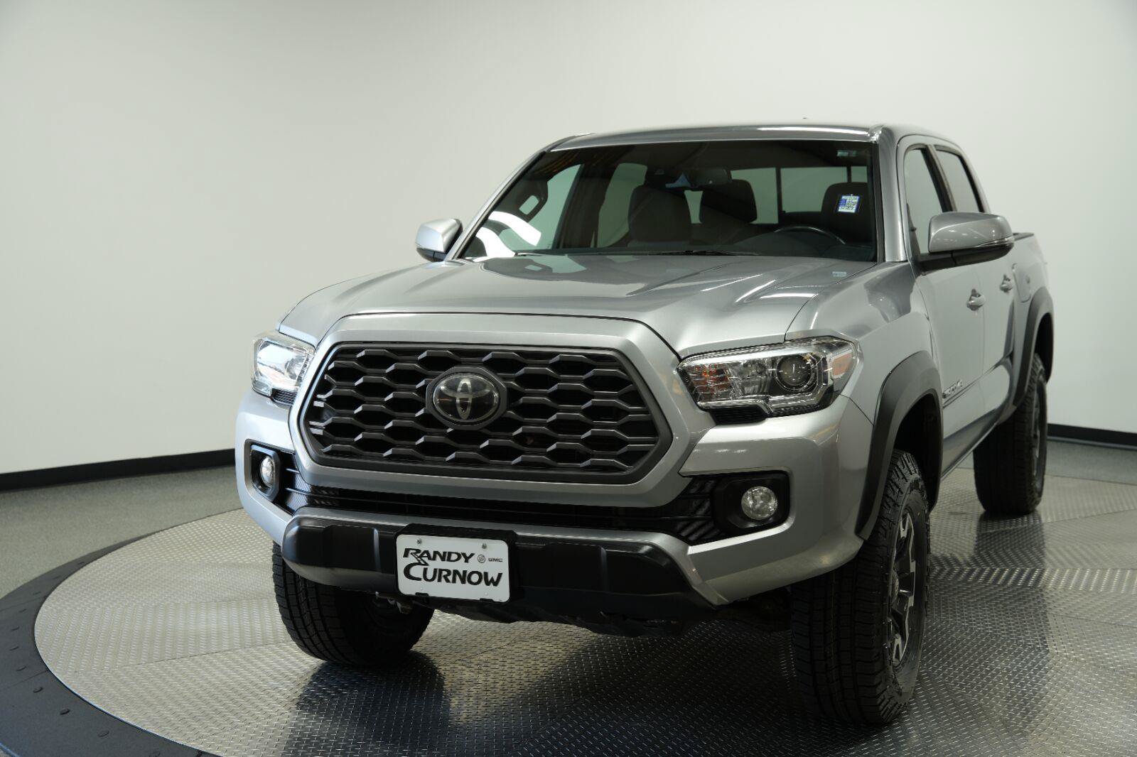 Used 2020 Toyota Tacoma TRD Off-Road w/ Technology Package AWD/4WD image 4