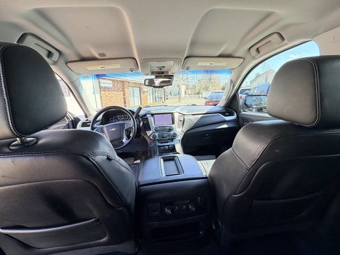 Used 2015 Chevrolet Suburban LT image 28