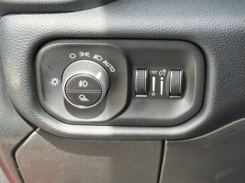 New 2026 RAM 2500 Laramie w/ Night Edition AWD/4WD image 24