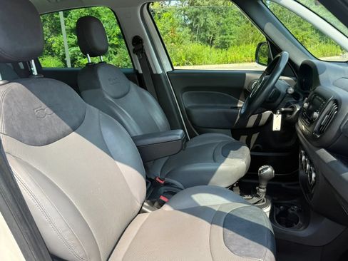Used 2015 FIAT 500L Lounge FWD image 16