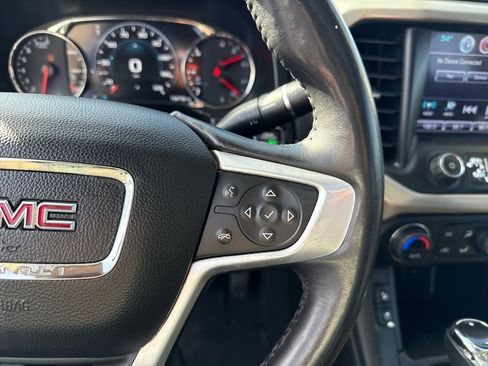 Used 2017 GMC Acadia Denali image 22