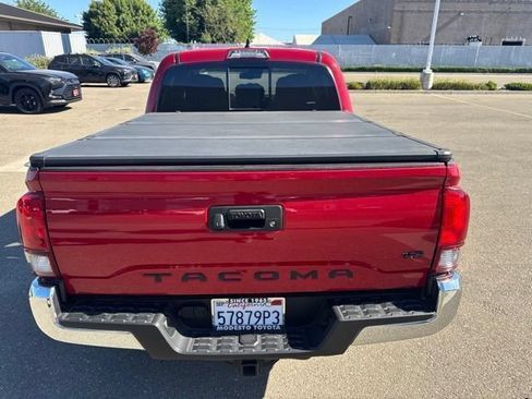 Used 2020 Toyota Tacoma SR5 RWD image 3
