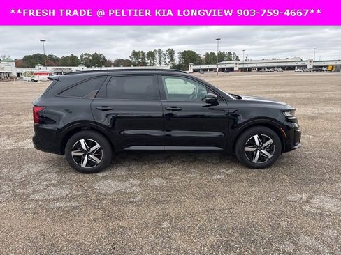 Used 2022 Kia Sorento S image 8