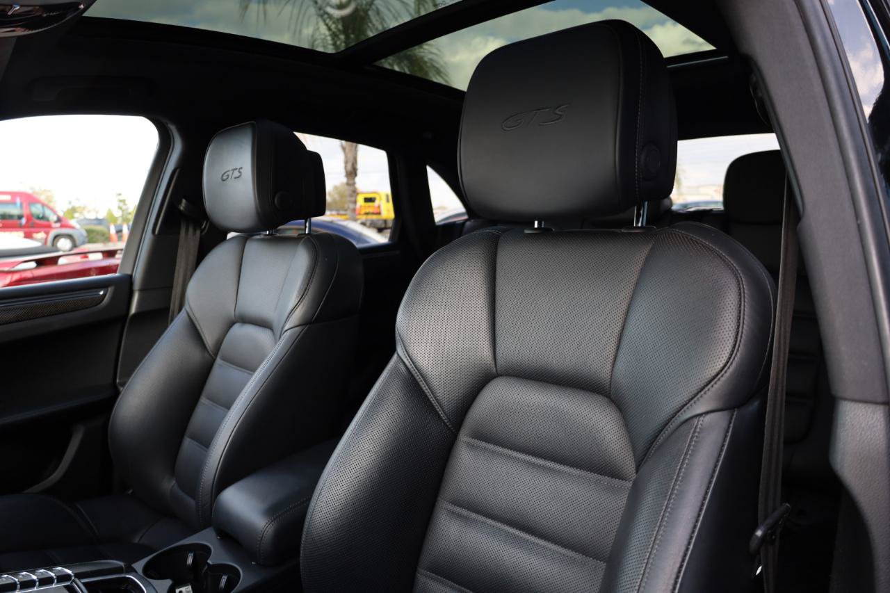 Used 2018 Porsche Macan GTS AWD/4WD image 6