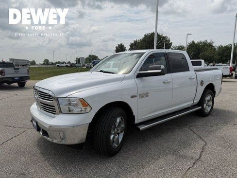 Used 2016 RAM 1500 Big Horn AWD/4WD image 3