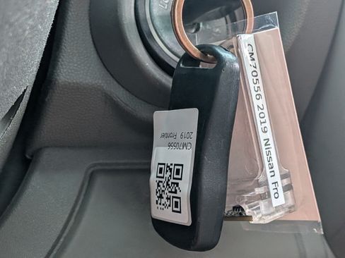 Used 2019 Nissan Frontier SL RWD image 33