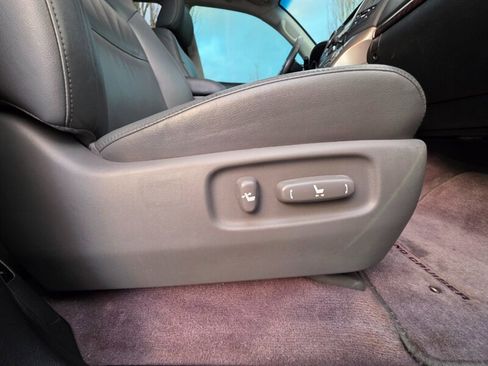 Used 2008 Toyota Land Cruiser image 51