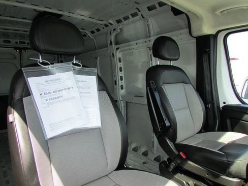 Used 2026 RAM ProMaster 2500 w/ Convenience Group FWD image 19