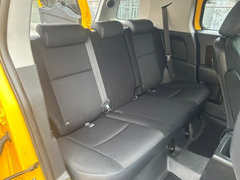 Used 2007 Toyota FJ Cruiser 4WD image 18