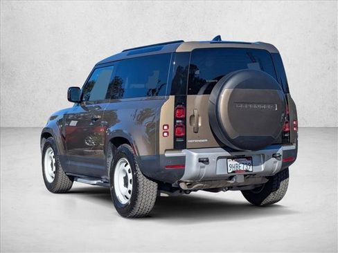 Used 2023 Land Rover Defender 90 S image 8