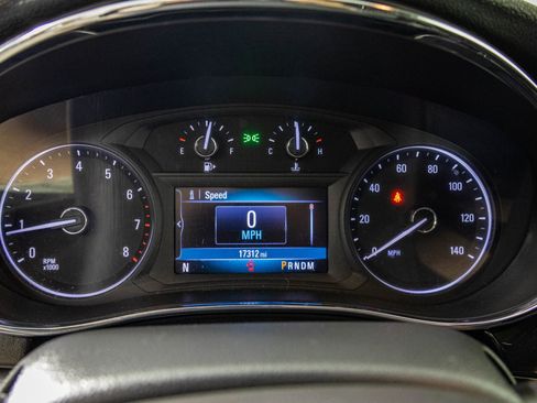 Used 2020 Buick Encore Preferred FWD image 32