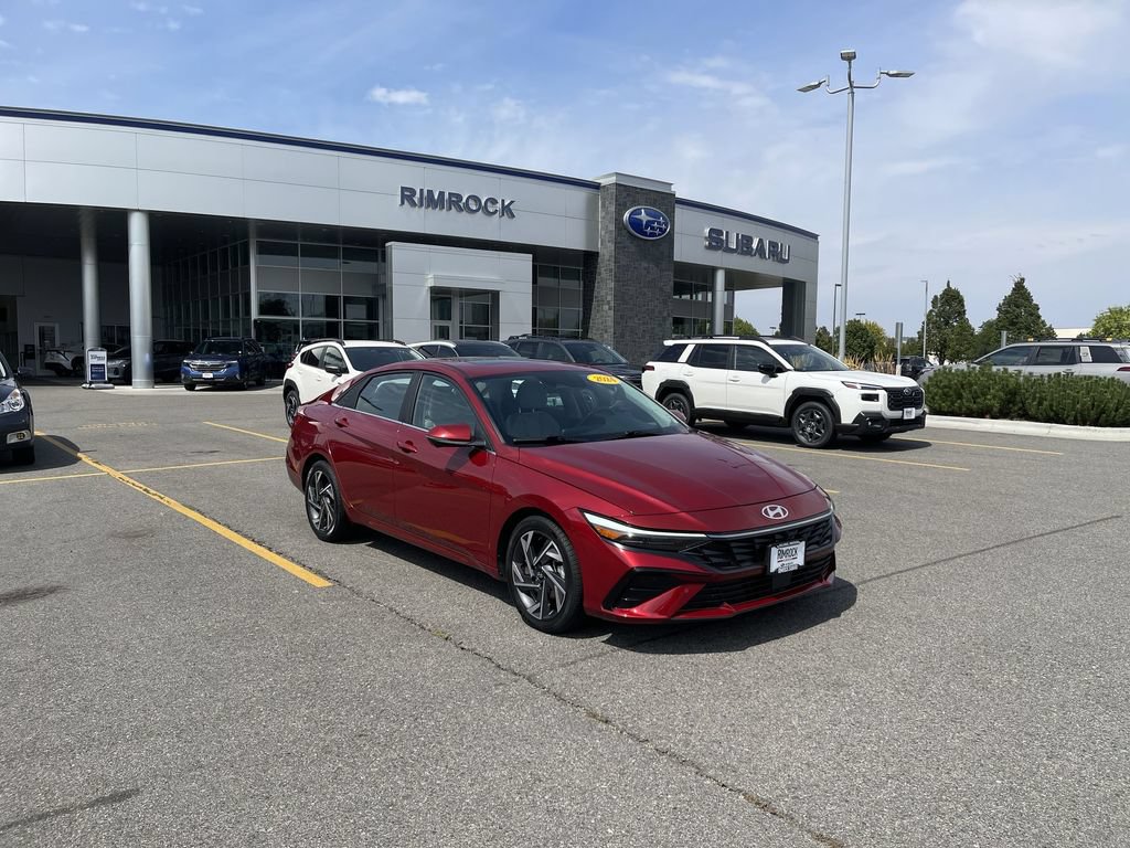Used 2024 Hyundai Elantra Limited FWD image 2