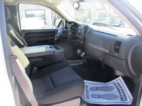 Used 2014 Chevrolet Silverado 2500 LT w/ Suspension Package, Off-Road image 8