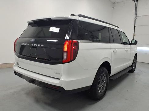 Certified 2025 Ford Expedition Max Active AWD/4WD image 3