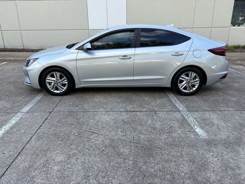 Used 2019 Hyundai Elantra SEL FWD image 9