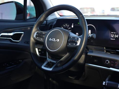 Used 2023 Kia Sportage SX image 10