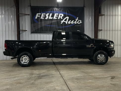 Used 2018 RAM 3500 Laramie w/ Sport Appearance Group image 37