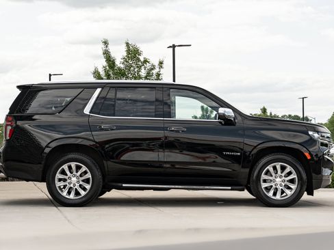 Used 2021 Chevrolet Tahoe Premier AWD/4WD image 3