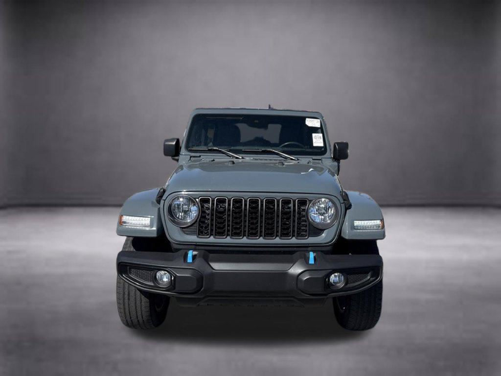 Used 2024 Jeep Wrangler Unlimited AWD/4WD image 11