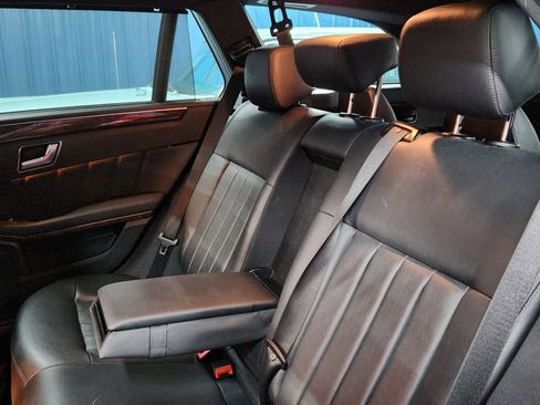 Used 2013 Mercedes-Benz E 350 E 350 4MATIC Wagon 4D image 23