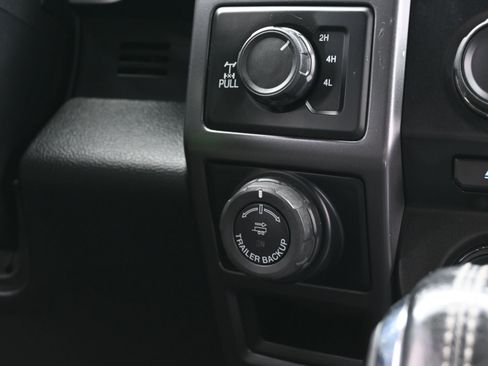 Used 2016 Ford F150 XLT w/ Equipment Group 302A Luxury image 36