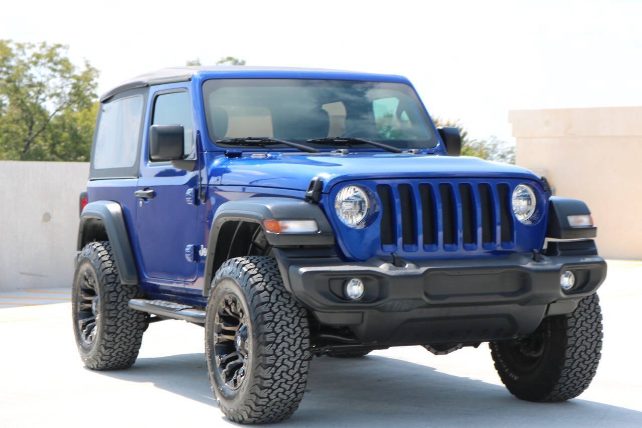 Used 2020 Jeep Wrangler Sport AWD/4WD image 2