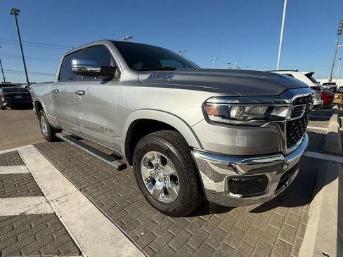Used 2025 RAM 1500 Big Horn AWD/4WD image 4