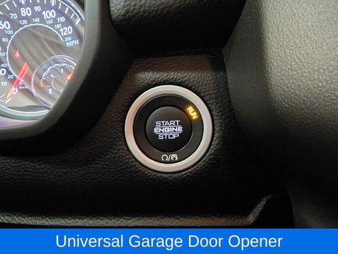 Used 2020 RAM 1500 Big Horn AWD/4WD image 20