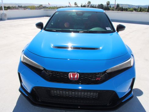 Used 2023 Honda Civic Type R image 7