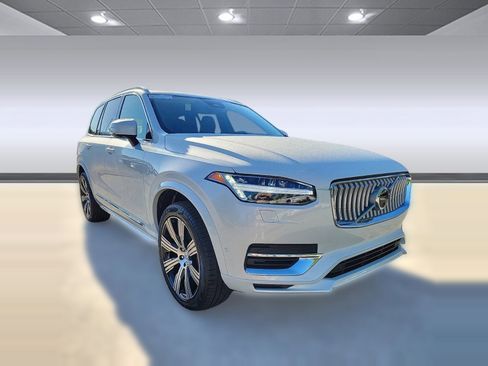 New 2024 Volvo XC90 T8 Plus w/ Protection Package Premier image 6