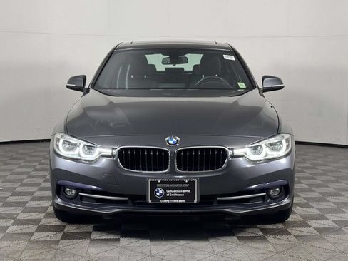 Used 2018 BMW 330i xDrive Sedan AWD/4WD image 6