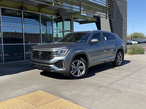 Used 2024 Volkswagen Atlas Cross Sport SEL R-Line image 1