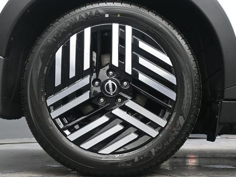 New 2026 Nissan Leaf SV+ FWD image 9