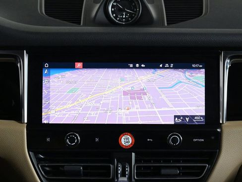 Certified 2023 Porsche Macan Turbo image 15