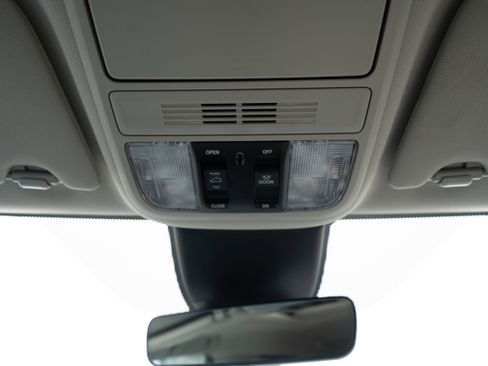 Certified 2025 Honda Odyssey EX-L image 18