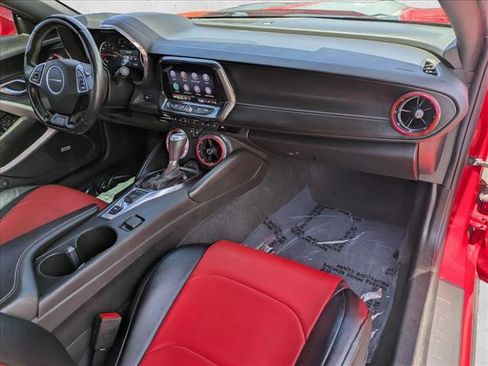 Used 2021 Chevrolet Camaro LT w/ Technology Package RWD image 20