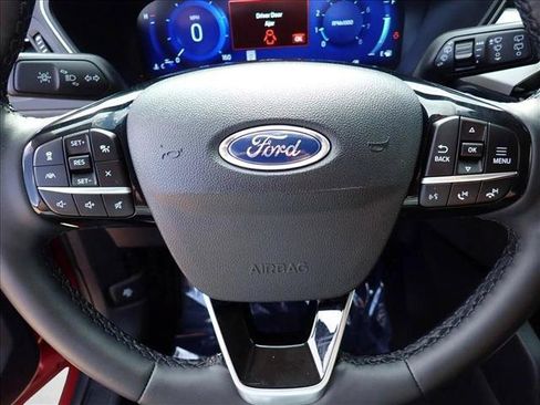 Used 2021 Ford Escape SEL w/ Technology Package AWD/4WD image 18