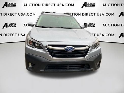 Used 2021 Subaru Outback Premium image 5