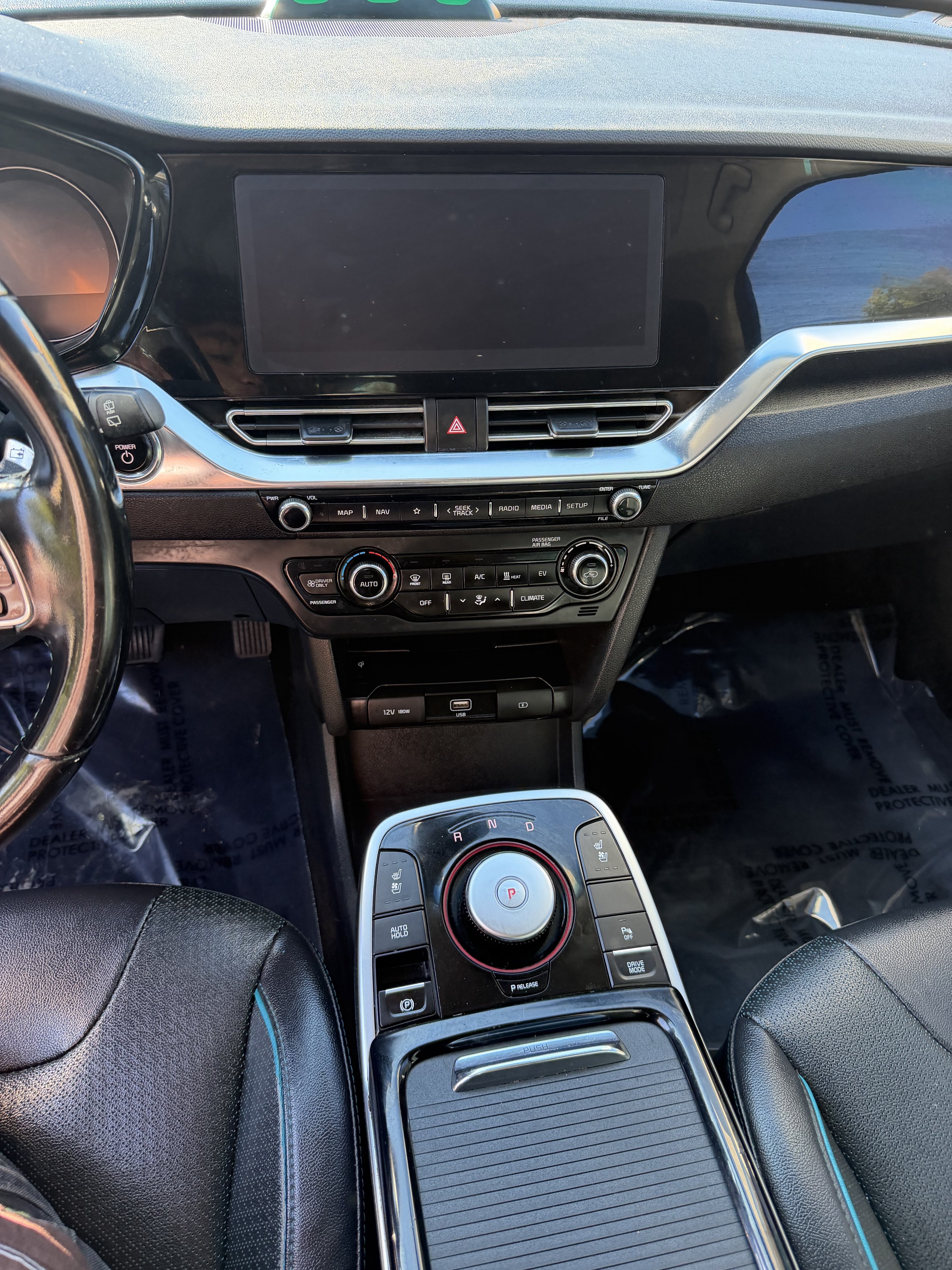 Used 2022 Kia Niro EX Premium FWD image 21