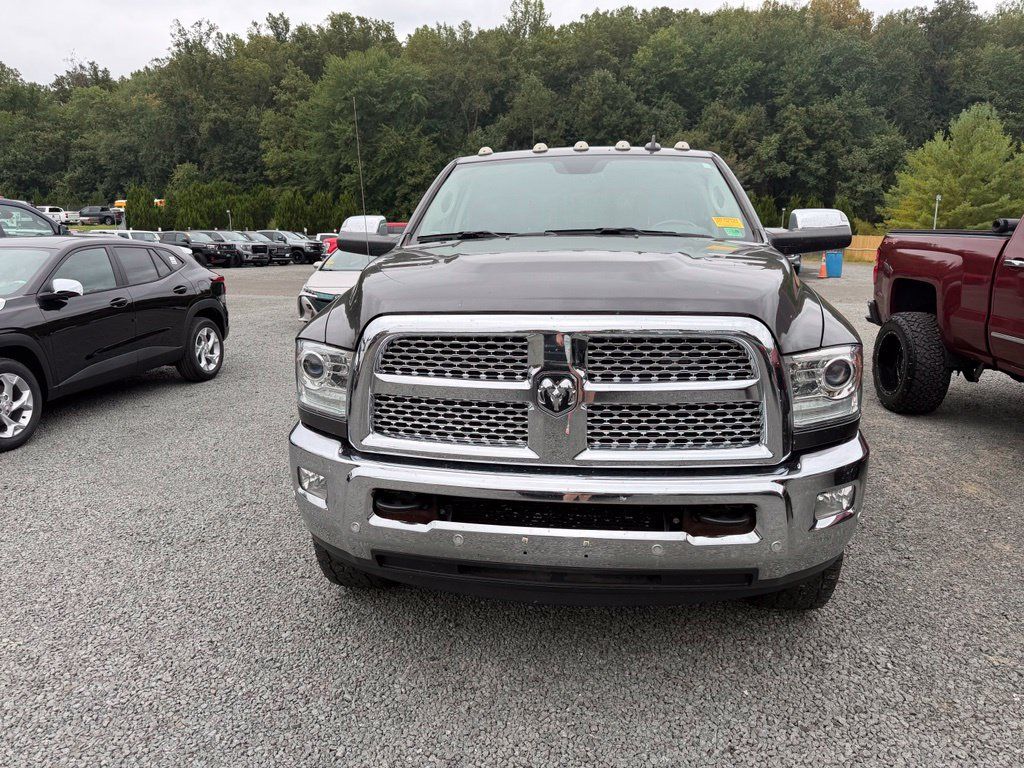 Used 2018 RAM 3500 Laramie AWD/4WD image 2