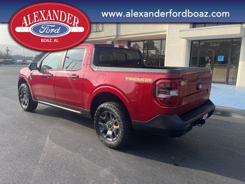 New 2025 Ford Maverick Tremor image 2