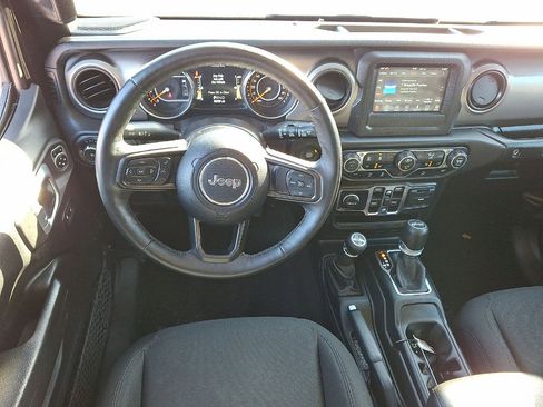 Used 2019 Jeep Wrangler Unlimited Sport S image 21