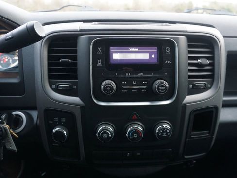 Used 2014 RAM 1500 Express image 32