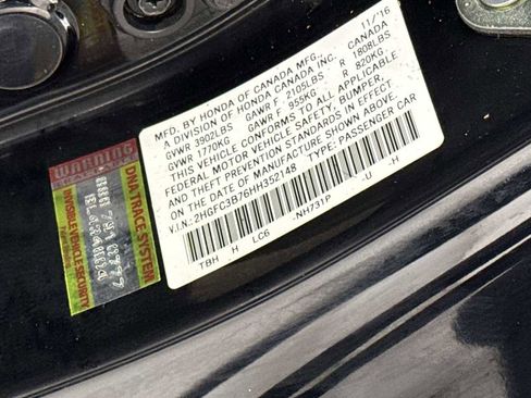 Used 2017 Honda Civic EX-L image 11