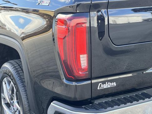 Used 2022 GMC Sierra 1500 SLT w/ SLT Convenience Package image 6