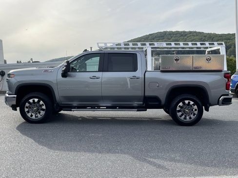 Certified 2025 Chevrolet Silverado 3500 LT w/ All Star Edition image 13