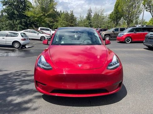 Used 2021 Tesla Model Y Long Range AWD/4WD image 2