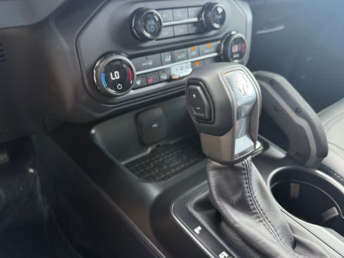 Used 2024 Ford Bronco Outer Banks image 34