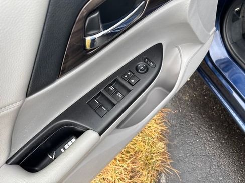 Used 2016 Honda Accord EX image 11