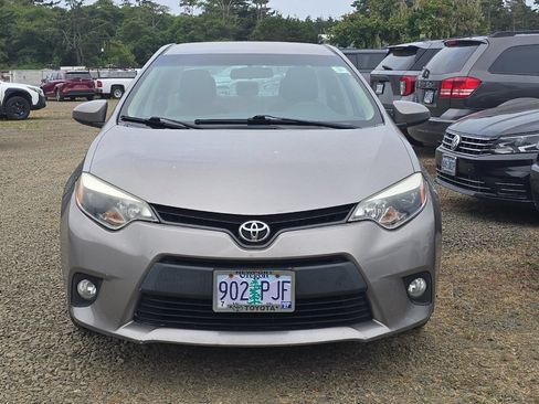 Used 2014 Toyota Corolla LE FWD image 3